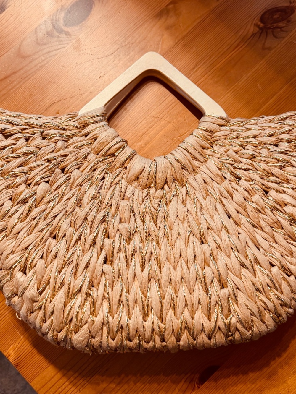 Straw tote